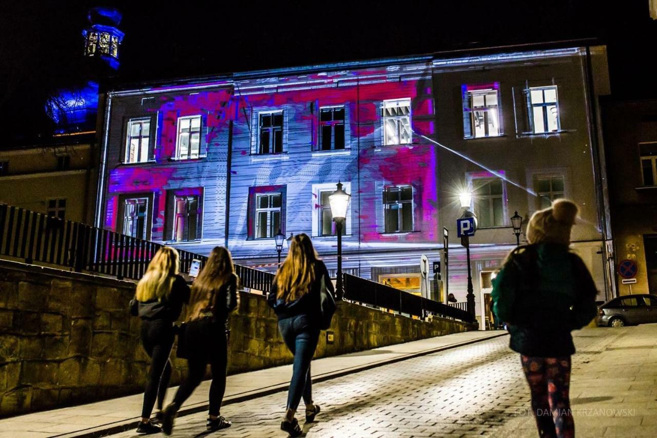 Artrooms Pokoje Goscinne Krosno Exteriér fotografie